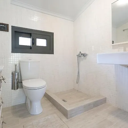 Villa Maisonette Ioanna 70 M From Glarokavos Beach Pefkochori